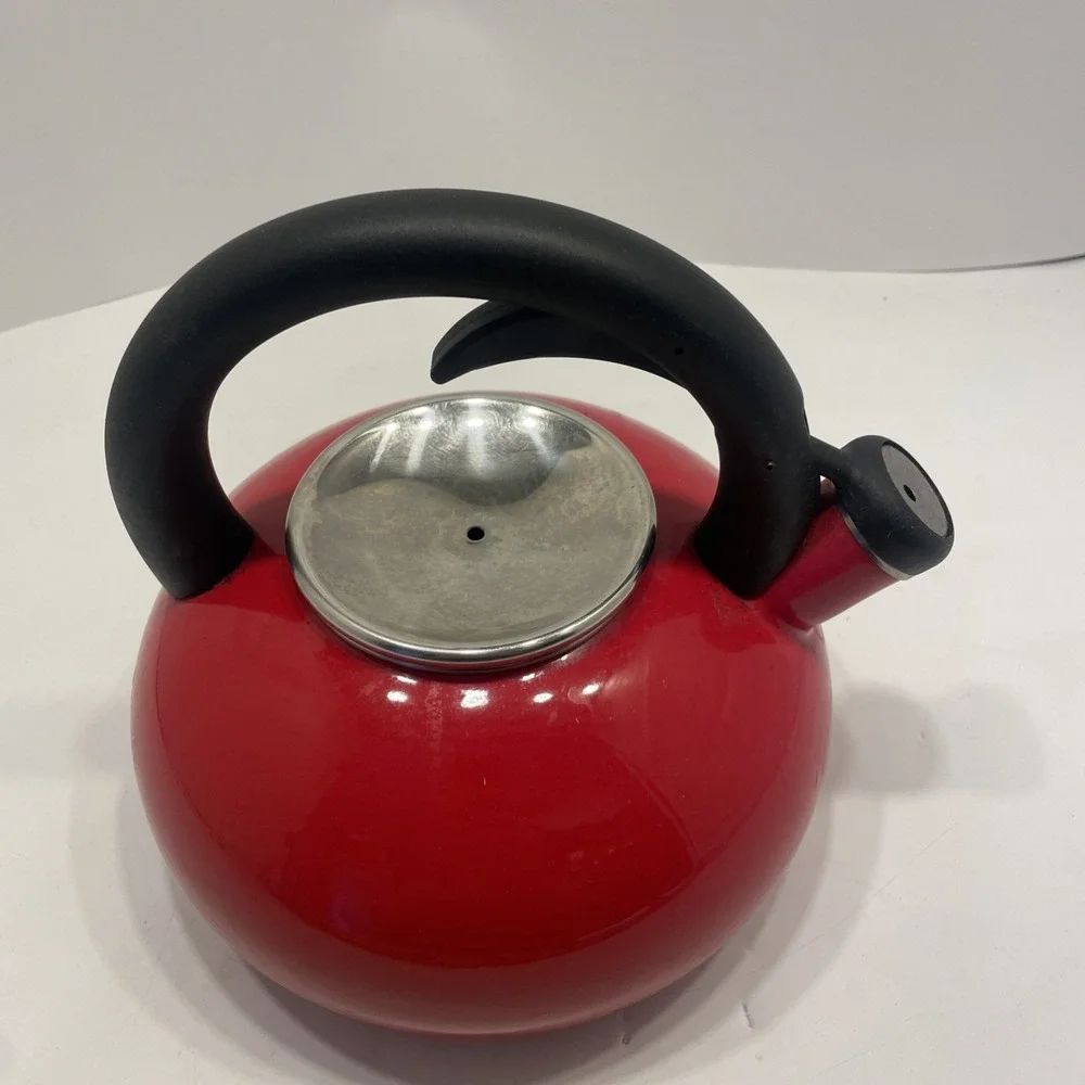 SUR LA TABLE Retro Red Tea Kettle 2 Quarts 1.9 Liters missing lid knob